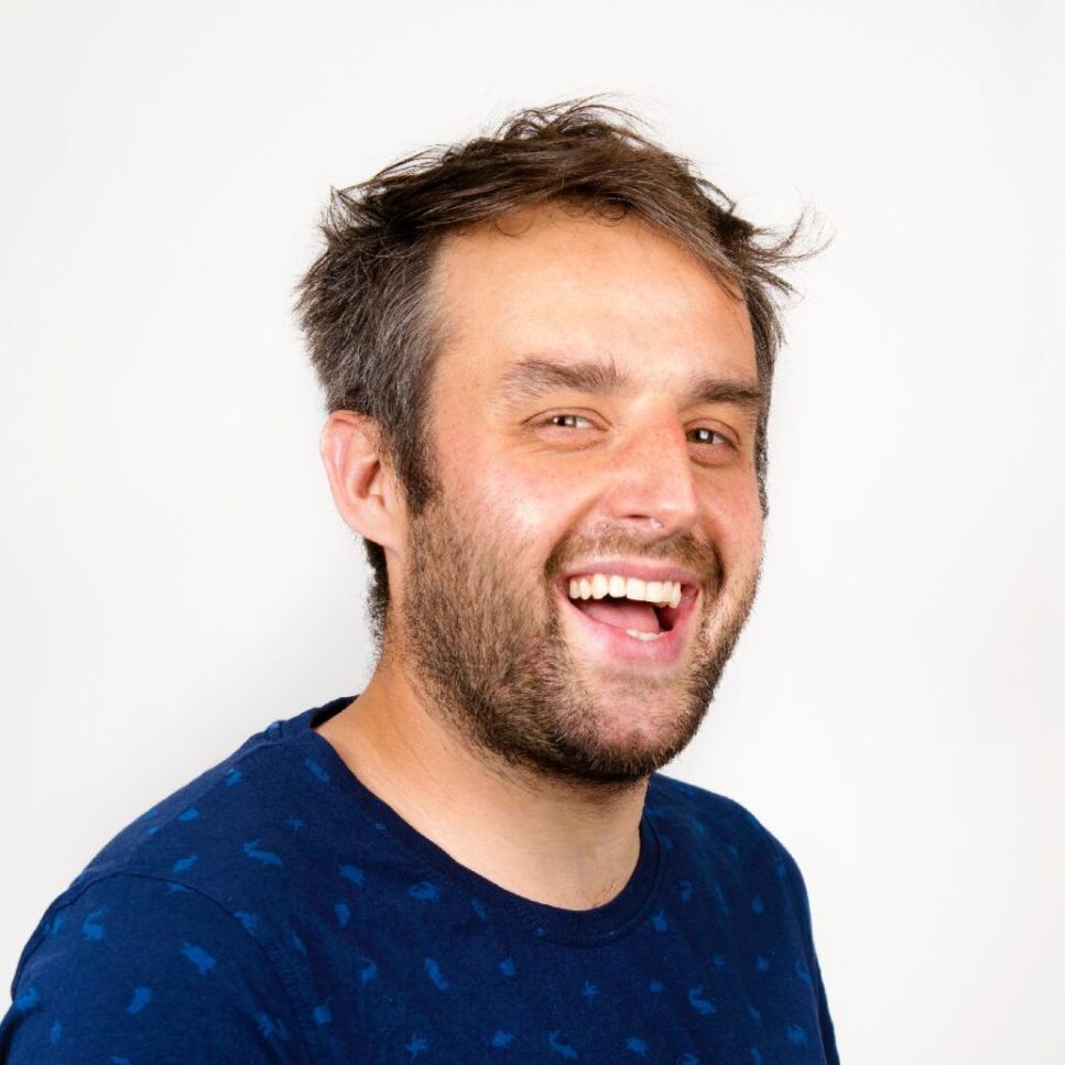 Simon Romang, metteur en scène, on a de la chance avec le temps, les Sissi's, vaudois, vaud, humour romand, humour Simon Romang, metteur en scène, on a de la chance avec le temps, les Sissi's, vaudois, vaud, humour romand, humour